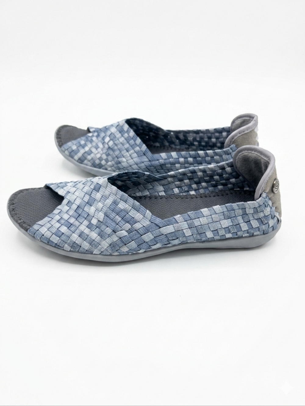 Bernie Mev Woven Peeptoe Cloud Shimmer Flats  Sz 38  7.5 - 8 Blue Silver NWOT